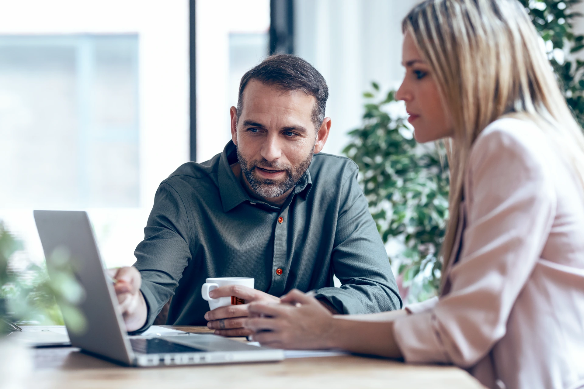 DLACZEGO WARTO WYBRAĆ N-FINANCE? KREDYT DLA FIRMY OD SPECJALISTÓW